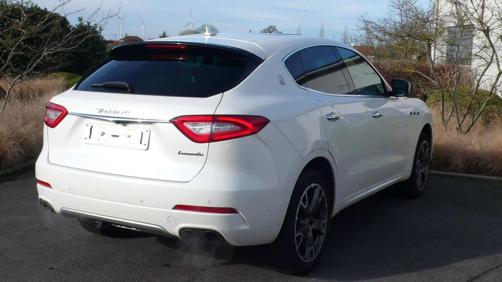 Maserati Levante auto - acc - pano dak - 275 pk - 144070km Garage Frank Mesure