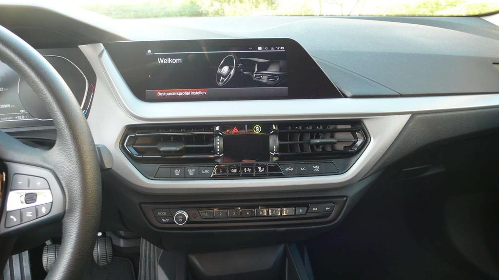 BMW 118 Benzine - Apple Carplay - 140pk - LED - 38.900km Garage Frank Mesure