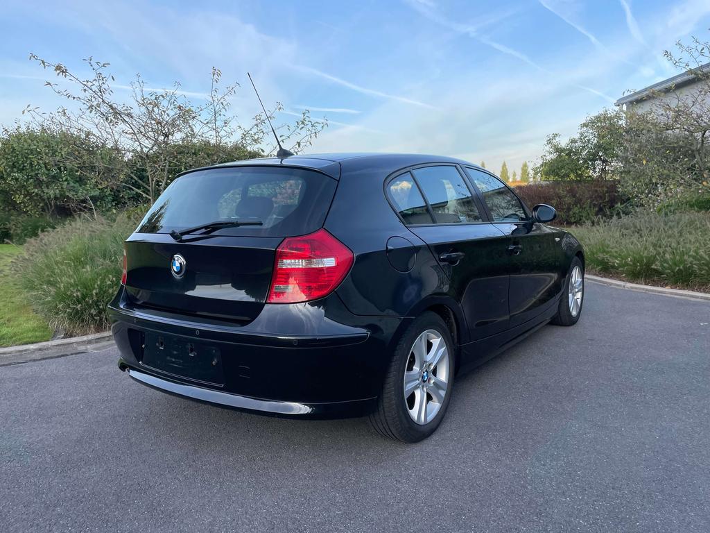 BMW 118 D - 5 deuren - airco - parkeerhulp Garage Frank Mesure