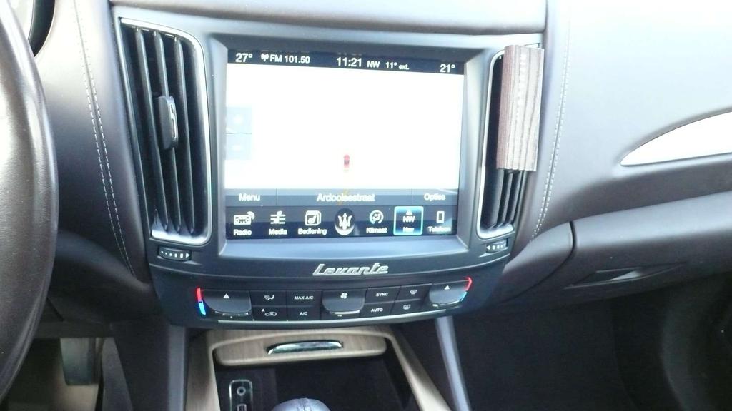 Maserati Levante Auto - Acc - Pano  dak - 275 PK - 144070 KM Garage Frank Mesure