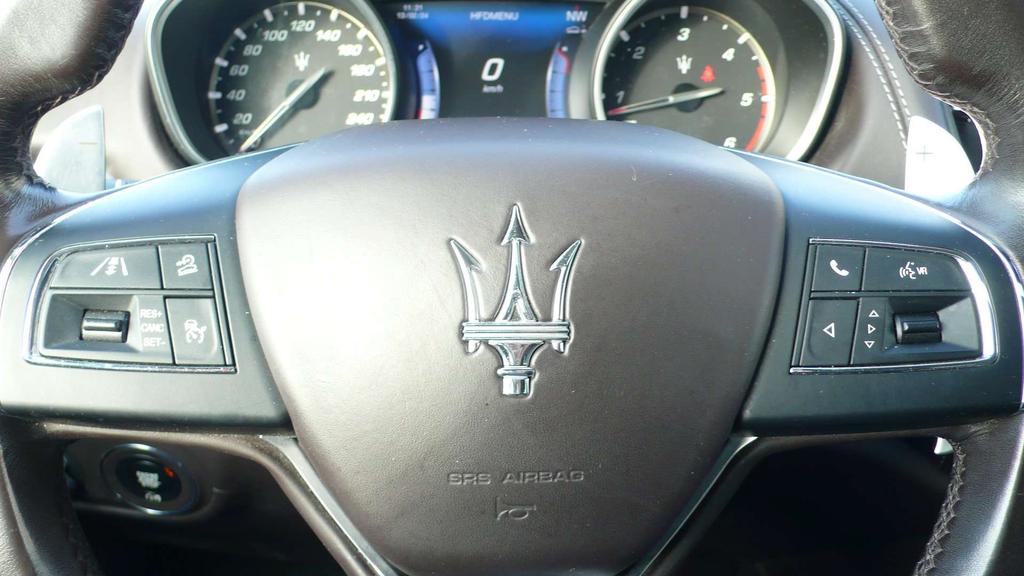 Maserati Levante Auto - Acc - Pano  dak - 275 PK - 144070 KM Garage Frank Mesure