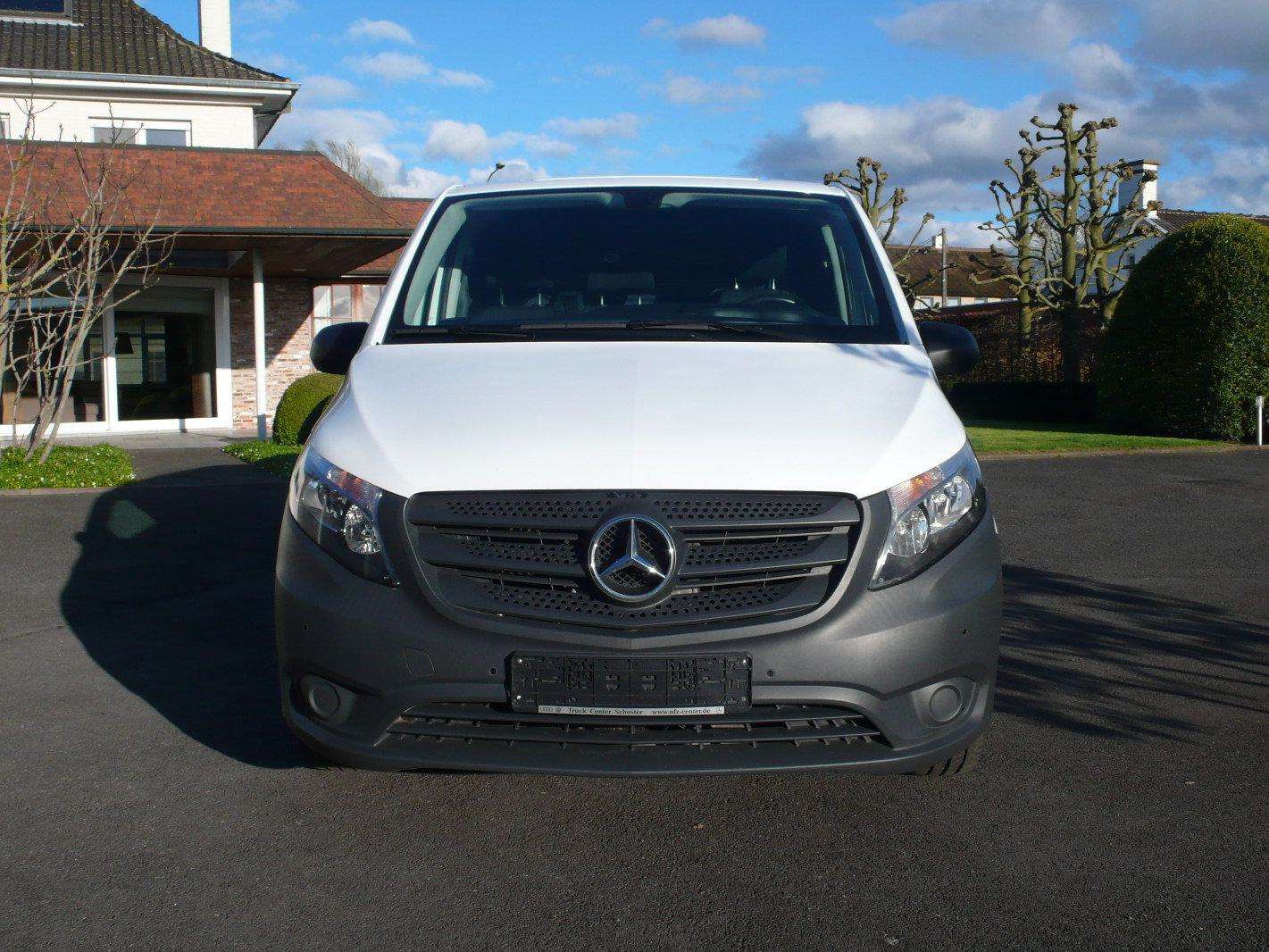 Mercedes-Benz Vito 114 CDI lang - 3 zitpl - manu - 17600 euro + btw Garage Frank Mesure