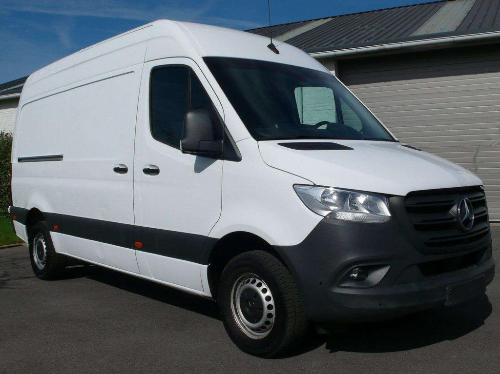 Mercedes-Benz Sprinter 317 CDI L2H2 - MBUX - 61600km - 30250 euro+btw Garage Frank Mesure