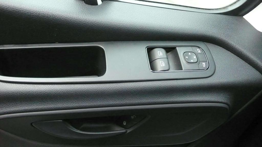 Mercedes-Benz Sprinter 317 CDI L2H2 - MBUX - 61600km - 30250 euro+btw Garage Frank Mesure