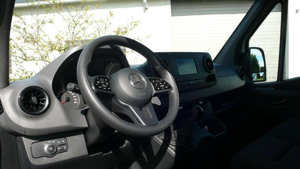 Mercedes-Benz Sprinter 317 CDI L2H2 - MBUX - 61600km - 30250 euro+btw Garage Frank Mesure