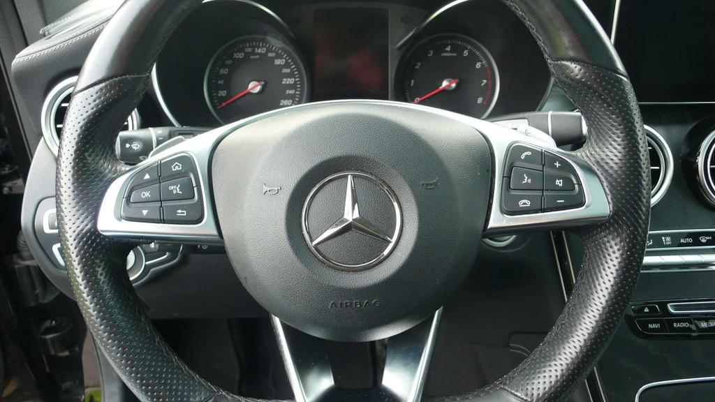 Mercedes-Benz GLC 250 AMG shadow line - Benzine - 64839km - 26500 netto Garage Frank Mesure