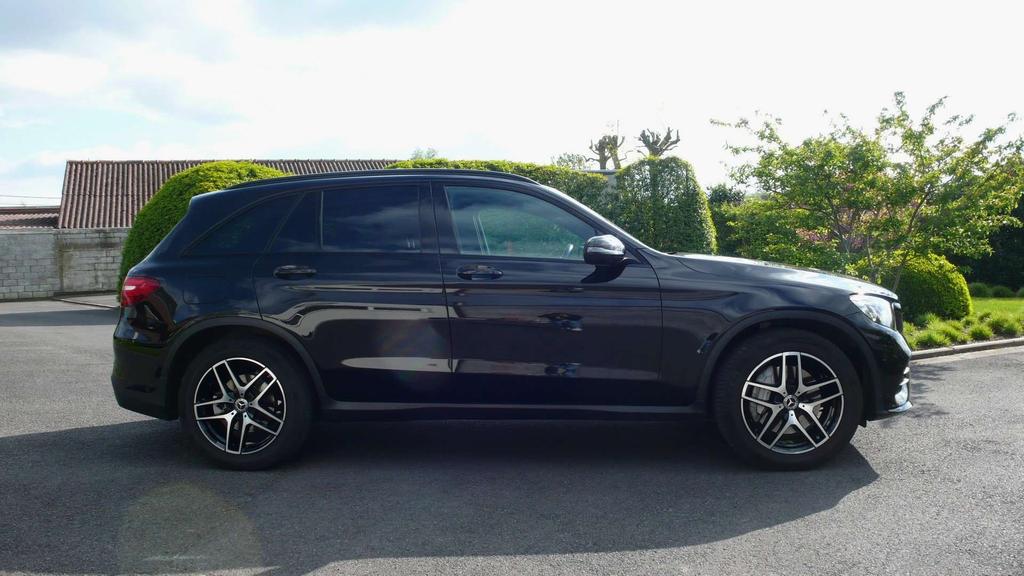 Mercedes-Benz GLC 250 AMG shadow line - Benzine - 64839km - 26500 netto Garage Frank Mesure