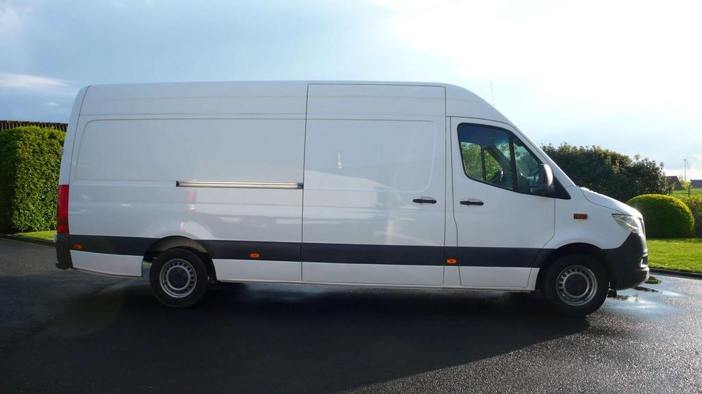 Mercedes-Benz Sprinter 317 CDI - L3H2 - AHK 3.5 ton- 30750 euro+btw Garage Frank Mesure