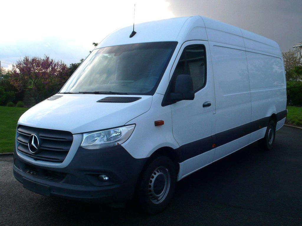 Mercedes-Benz Sprinter 317 CDI - L3H2 - AHK 3.5 ton- 30750 euro+btw Garage Frank Mesure