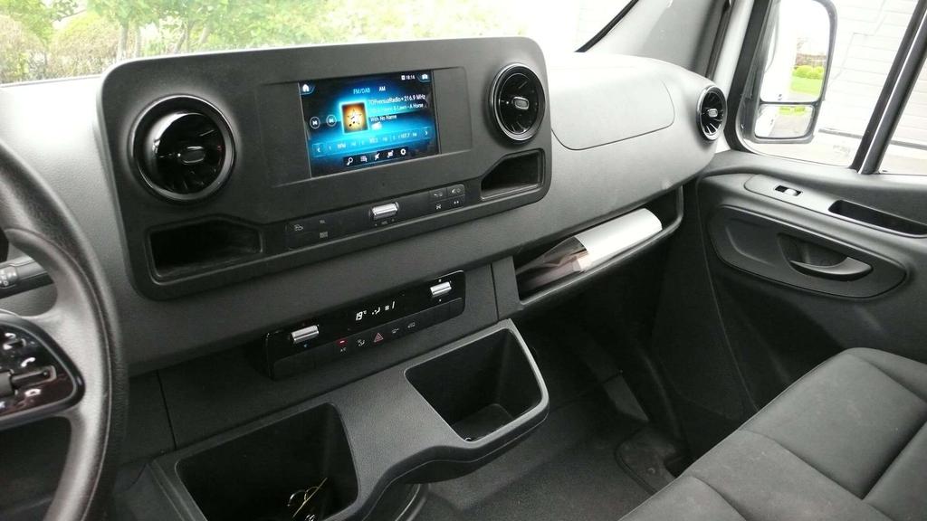 Mercedes-Benz Sprinter 314 CDI L3H2 - automatic - MBUX - 22500 euro+btw Garage Frank Mesure