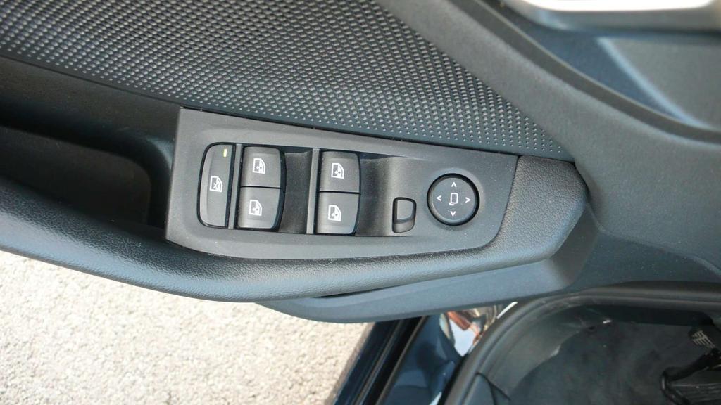 BMW 118 Benzine - Apple Carplay - 140pk - LED - 38.900km Garage Frank Mesure