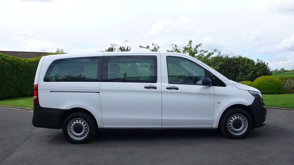 Mercedes-Benz Vito 114 cdi lang tourer  8 plaatsen of lichte vracht Garage Frank Mesure