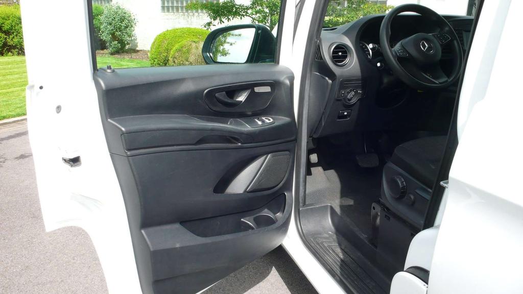 Mercedes-Benz Vito 114 cdi lang tourer  8 plaatsen of lichte vracht Garage Frank Mesure