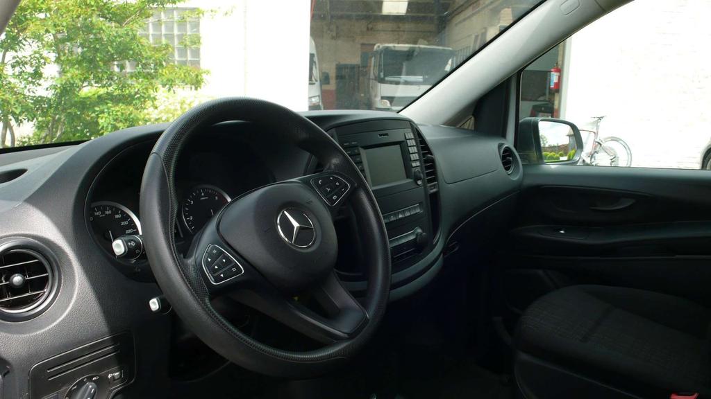 Mercedes-Benz Vito 114 cdi lang tourer  8 plaatsen of lichte vracht Garage Frank Mesure