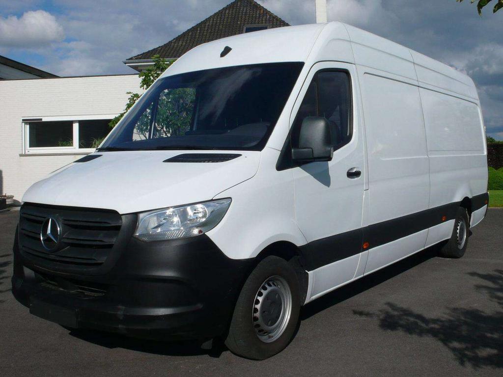 Mercedes-Benz Sprinter 314 CDI L3H2 - automatic - MBUX - 23500 euro+btw Garage Frank Mesure
