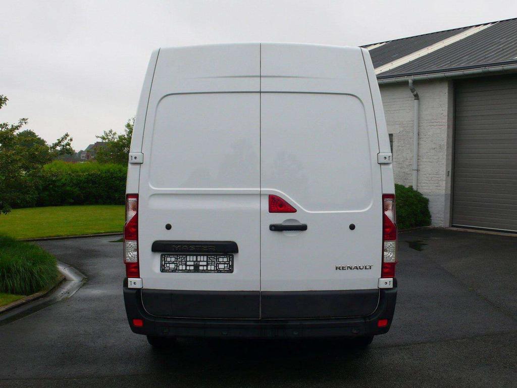 Renault Master L2H2 - 14028 km - als nieuw - 25700 euro+btw Garage Frank Mesure