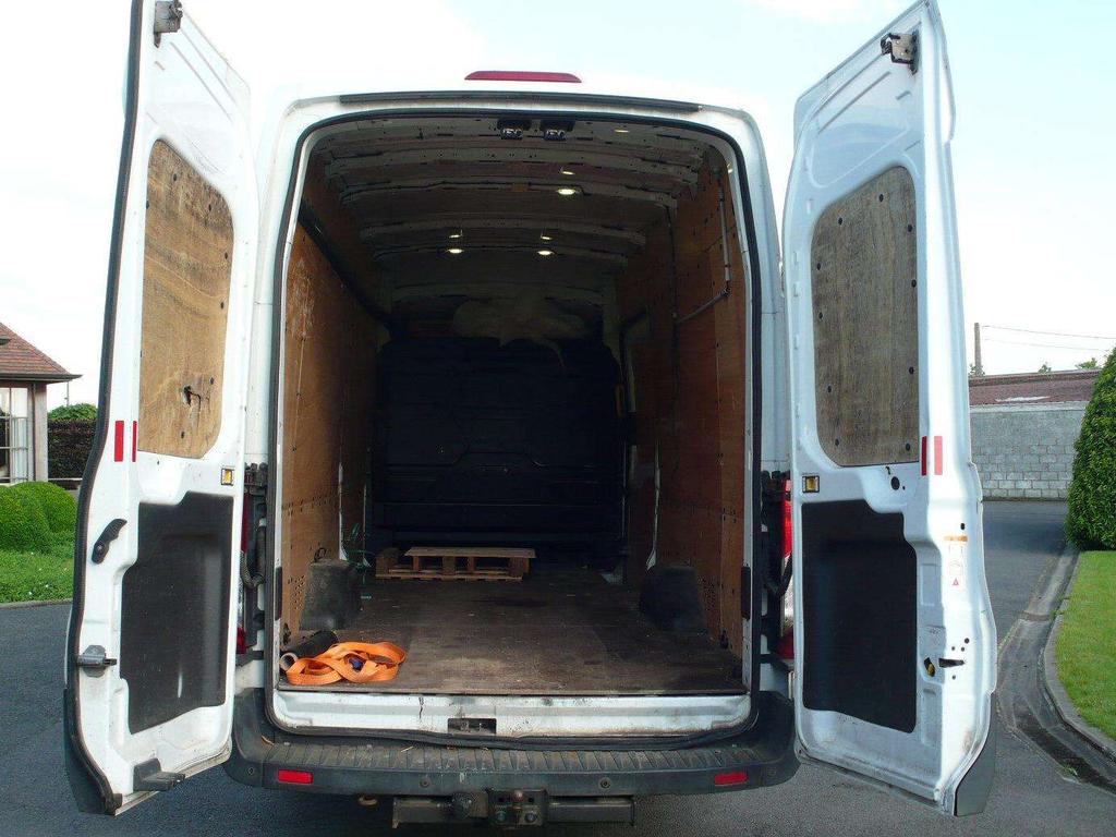 Ford Transit L4H3 - airco - 7850 euro + btw Garage Frank Mesure
