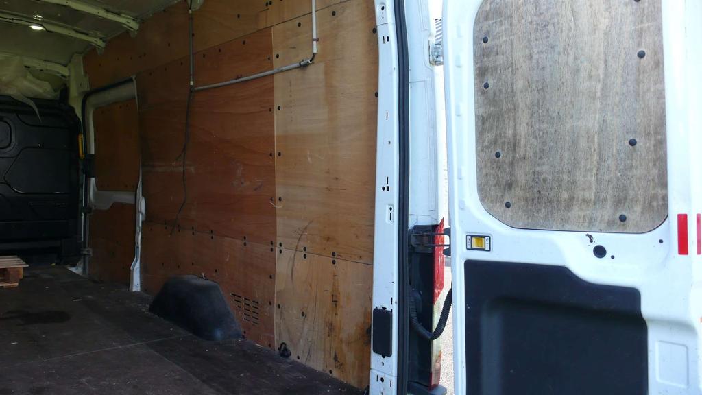 Ford Transit L4H3 - airco - 7850 euro + btw Garage Frank Mesure