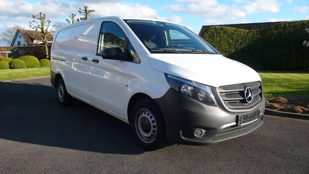 Mercedes-Benz Vito 114 CDI lang - 3 zitpl - manu - 17500 euro + btw Garage Frank Mesure