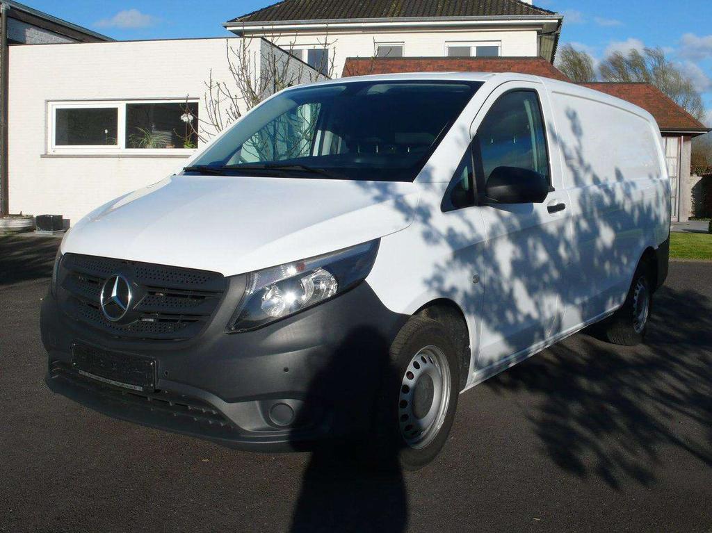 Mercedes-Benz Vito 114 CDI lang - 3 zitpl - manu - 17500 euro + btw Garage Frank Mesure
