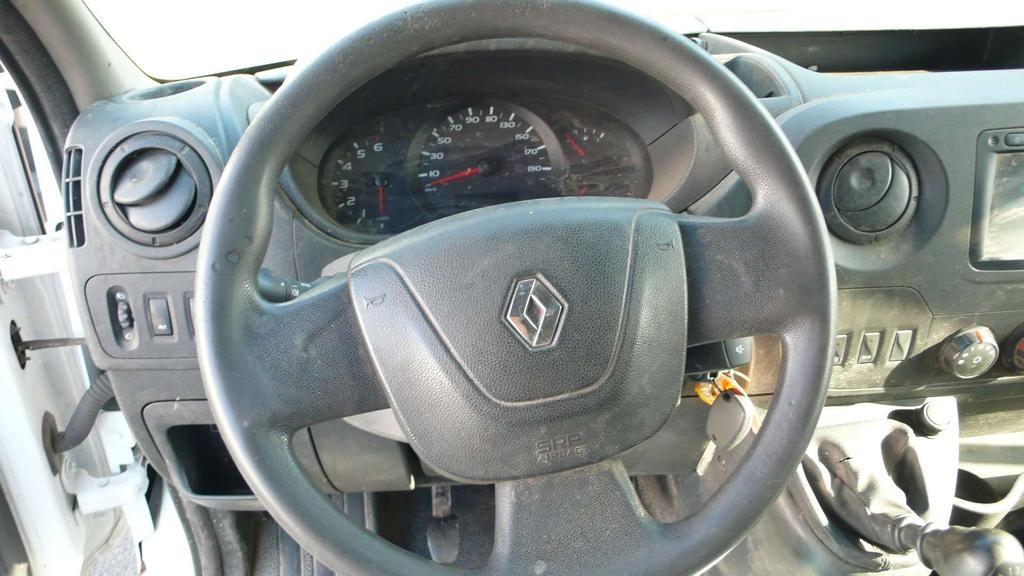 Renault Master koffer 4 M airco - navi - 3 zitpl - -12000euro+btw Garage Frank Mesure