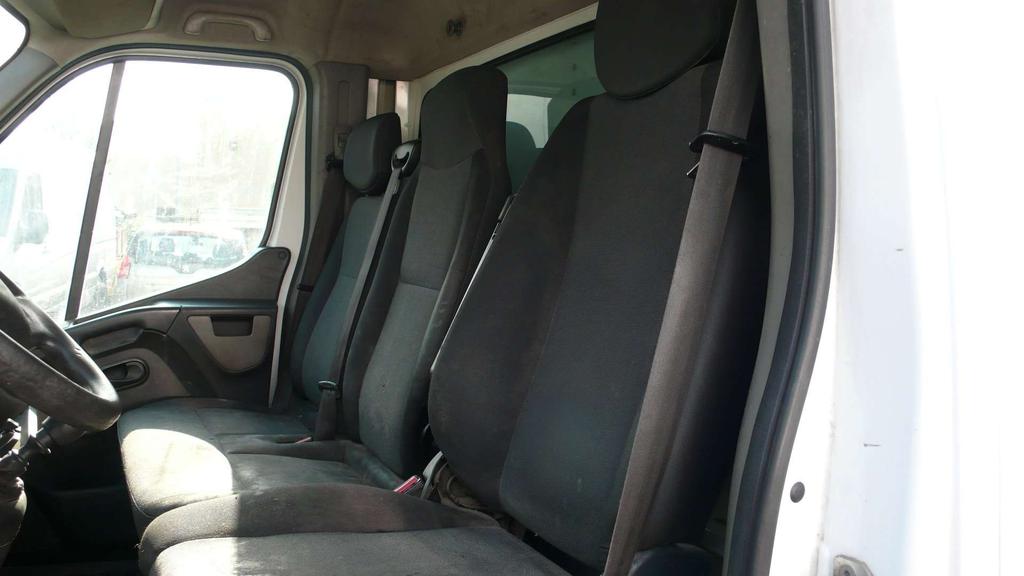 Renault Master koffer 4 M airco - navi - 3 zitpl - -12000euro+btw Garage Frank Mesure
