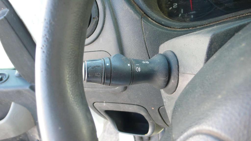Renault Master koffer 4 M airco - navi - 3 zitpl - -12000euro+btw Garage Frank Mesure