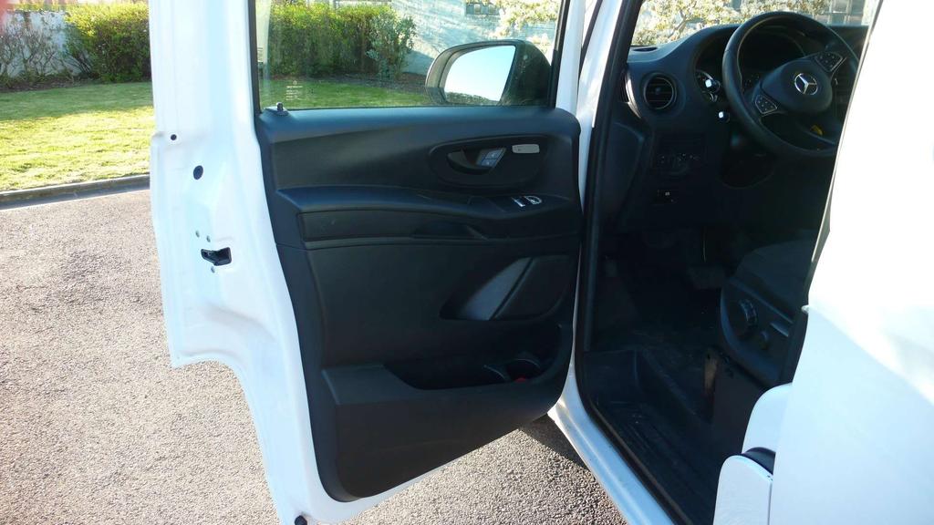 Mercedes-Benz Vito 114 CDI lang tourer - 8 plaatsen of lichte vracht Garage Frank Mesure