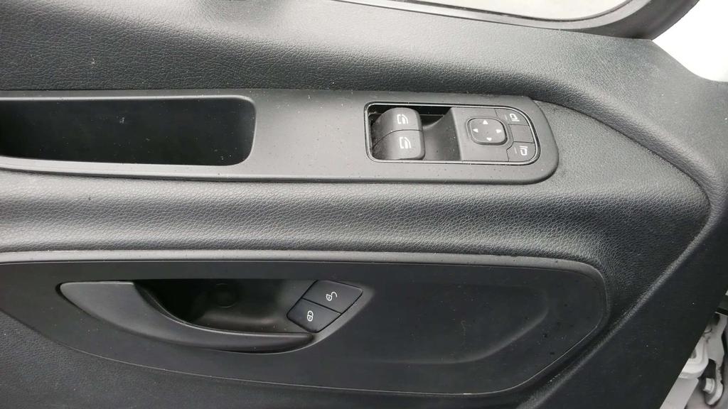 Mercedes-Benz Sprinter 314 CDI - L2H2 - FWD - 22950 euro+ btw Garage Frank Mesure