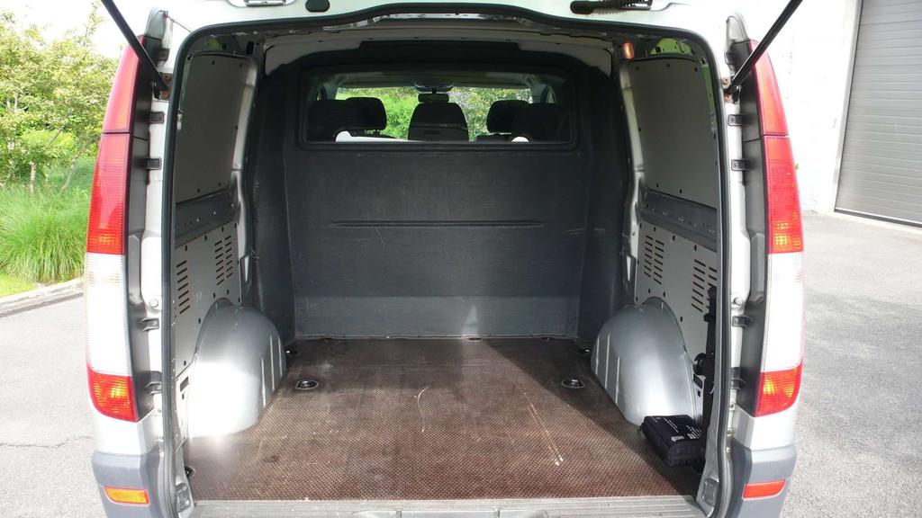 Mercedes-Benz Vito 116 CDI LANG  5 zitplaatsen     9700 euro gekeurd Garage Frank Mesure