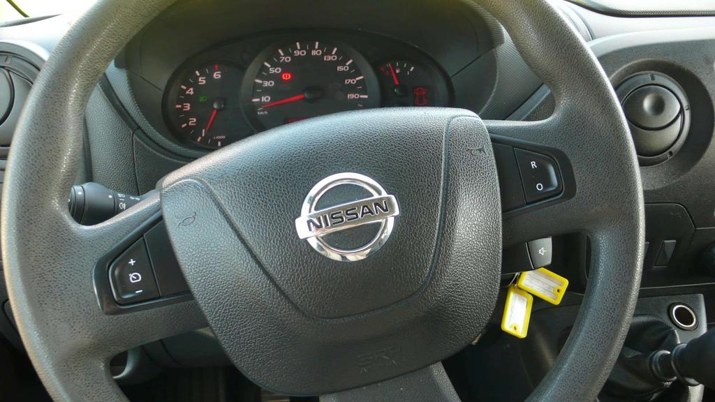 Nissan NV400 airco - cruise control - 47303 km - 14850 euro+btw Garage Frank Mesure