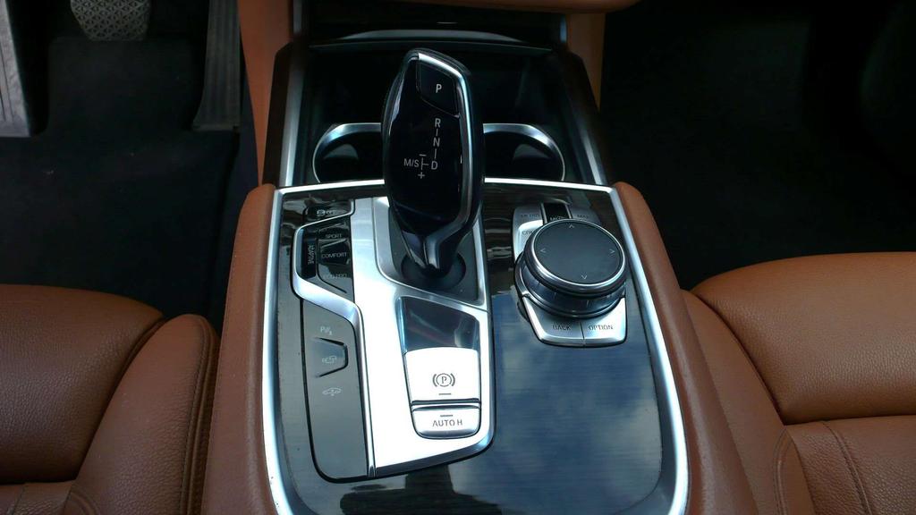BMW 730 D - open dak - ACC - keyless entry - MOOIE STAAT Garage Frank Mesure