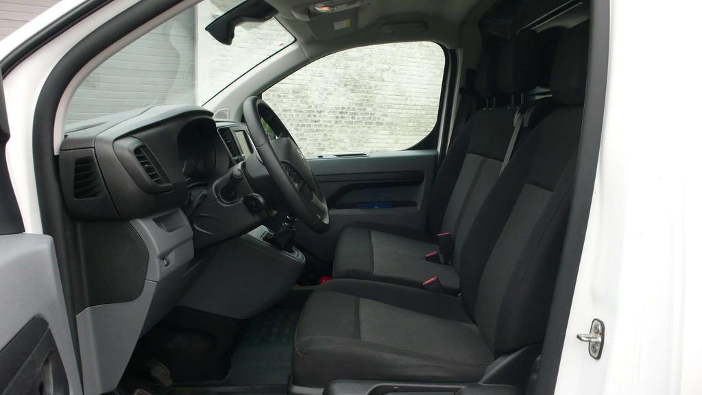 Citroen Jumpy L3H1 - 2.0D - 69521km - navi - airco - 17800 netto Garage Frank Mesure
