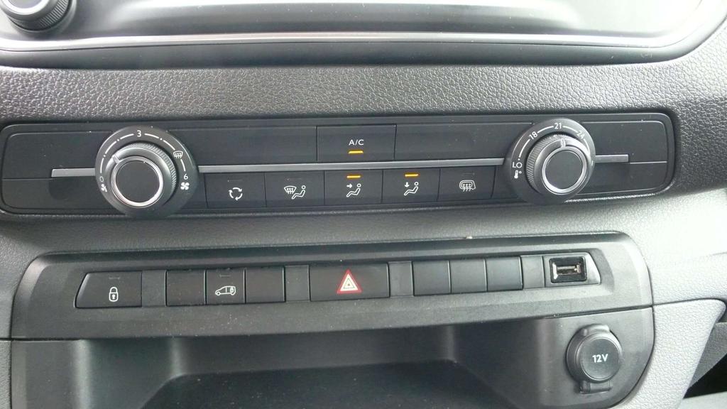 Citroen Jumpy L3H1 - 2.0D - 69521km - navi - airco - 17800 netto Garage Frank Mesure