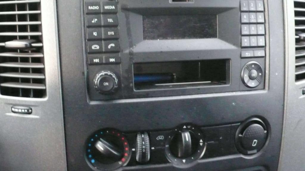 Mercedes-Benz Sprinter 513 CDI- laadbrug - 12250 euro + btw Garage Frank Mesure