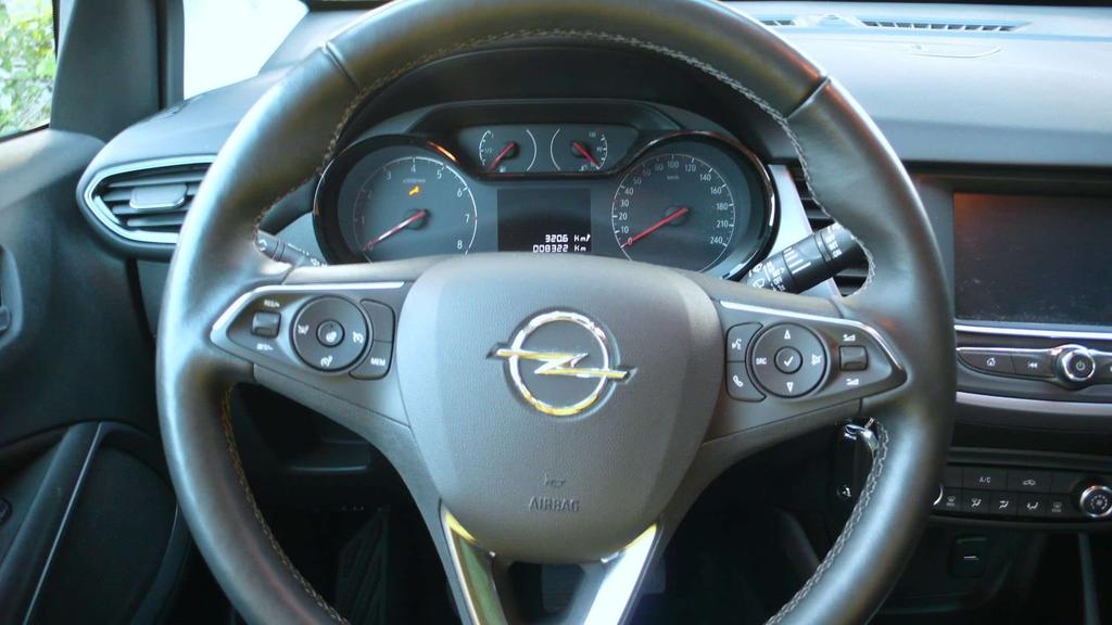 Opel Crossland 8300km-benzine-airco-cruise control nieuwestaat Garage Frank Mesure