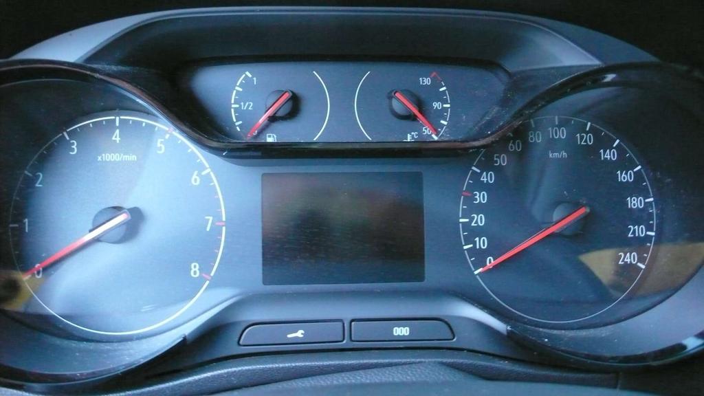 Opel Crossland 8300km-benzine-airco-cruise control nieuwestaat Garage Frank Mesure