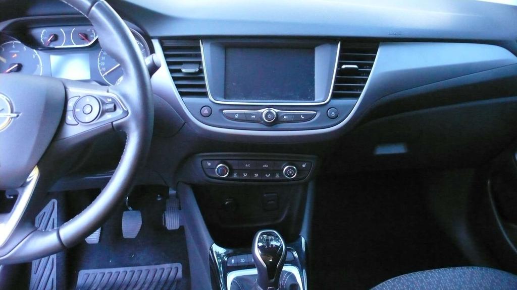 Opel Crossland 8300km-benzine-airco-cruise control nieuwestaat Garage Frank Mesure