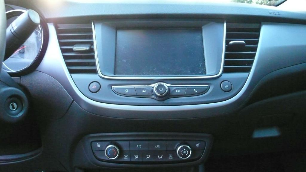 Opel Crossland 8300km-benzine-airco-cruise control nieuwestaat Garage Frank Mesure