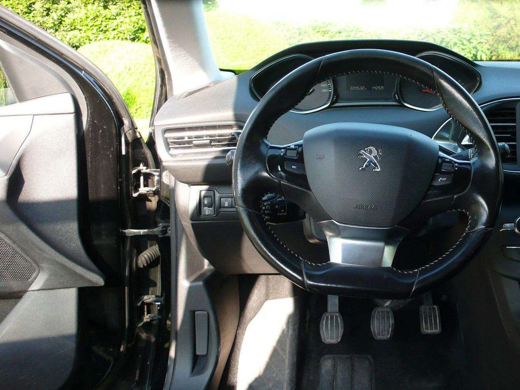Peugeot 308 SW business - 4800 euro+btw voor export Garage Frank Mesure