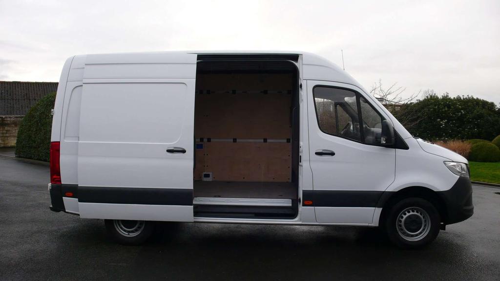 Mercedes-Benz Sprinter 315 CDI - L2H2 - 63000km - 27800 euro+btw Garage Frank Mesure