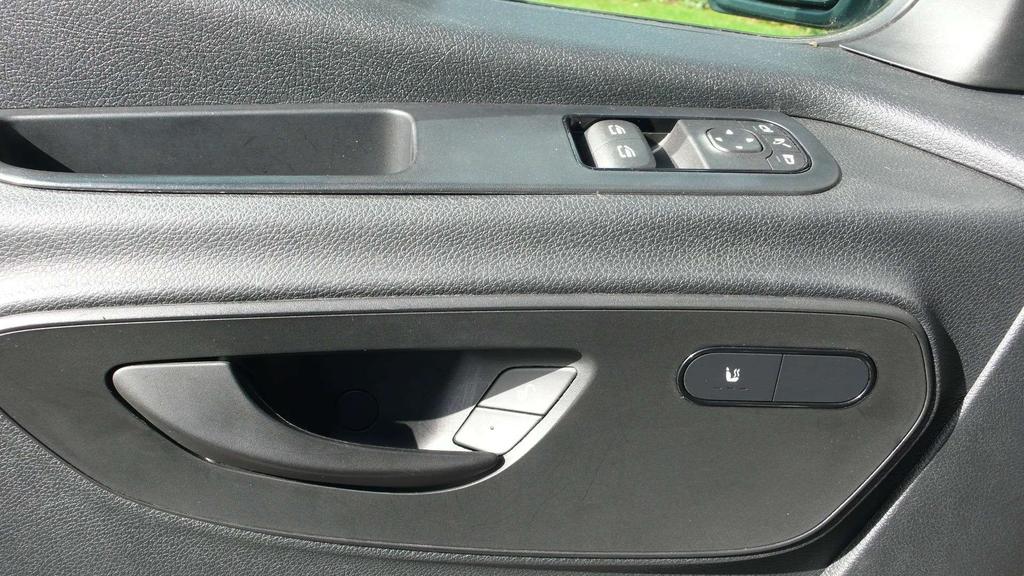 Mercedes-Benz Sprinter 317 CDI - L2H2 - V E R K O C H T Garage Frank Mesure