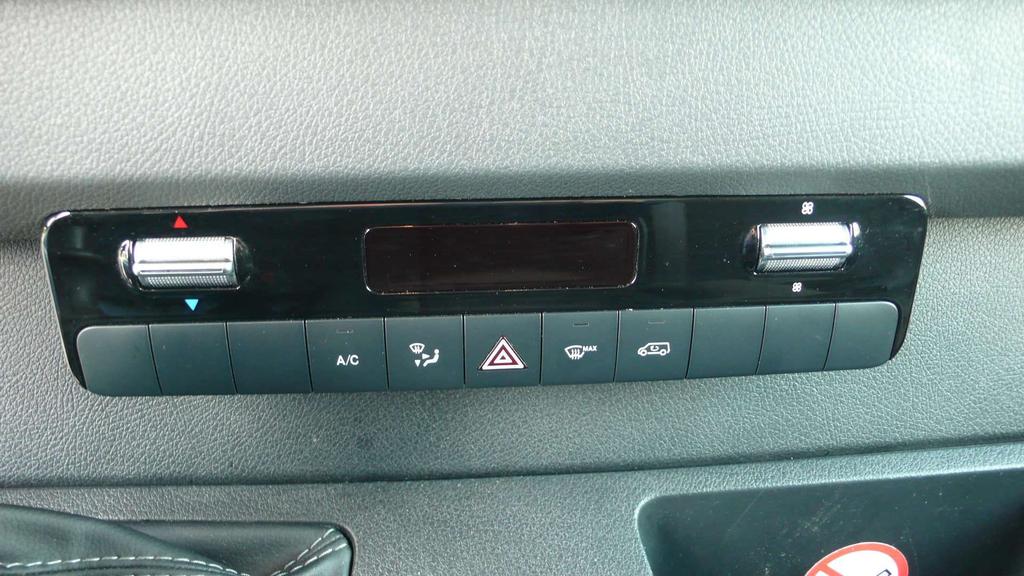 Mercedes-Benz Sprinter 317 CDI - L2H2 - V E R K O C H T Garage Frank Mesure