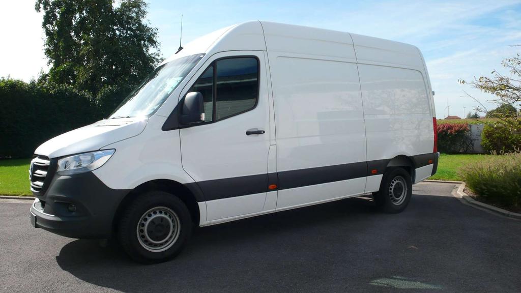 Mercedes-Benz Sprinter 317 CDI - L2H2 - V E R K O C H T Garage Frank Mesure