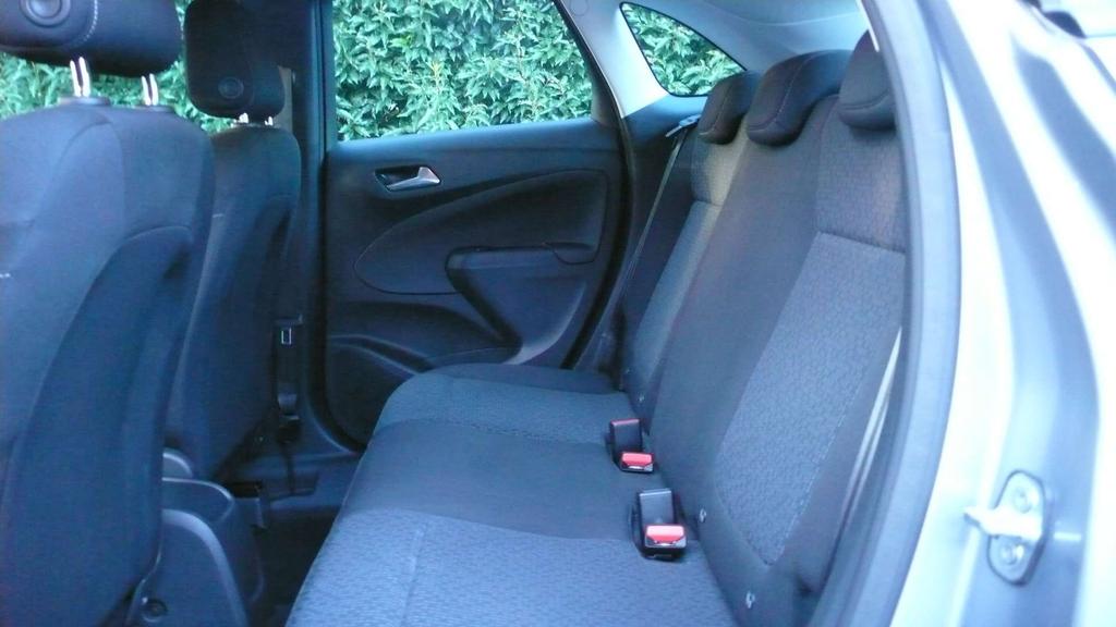 Opel Crossland 8300km-benzine-airco-cruise control nieuwe staat Garage Frank Mesure