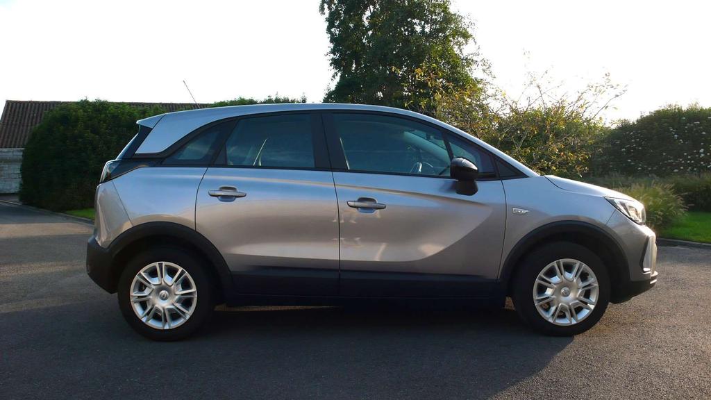 Opel Crossland 8300km-benzine-airco-cruise control nieuwe staat Garage Frank Mesure