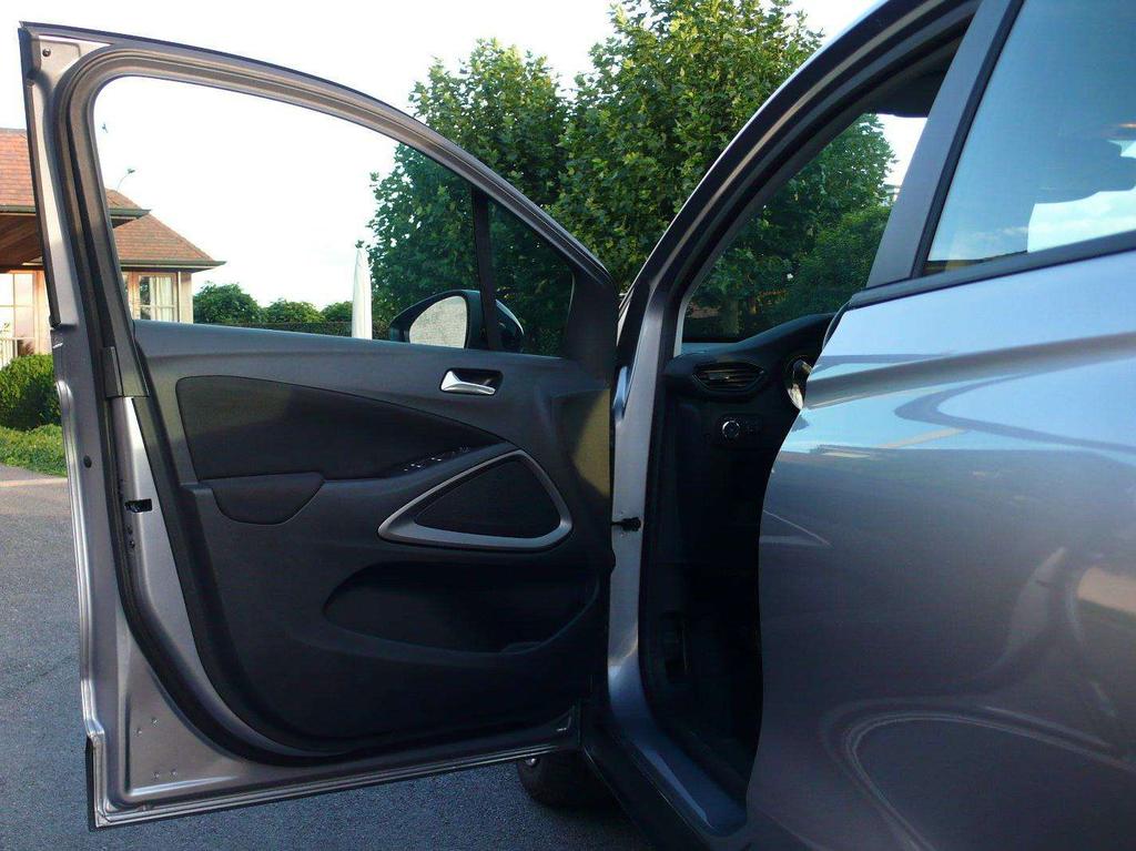 Opel Crossland 8300km-benzine-airco-cruise control nieuwe staat Garage Frank Mesure