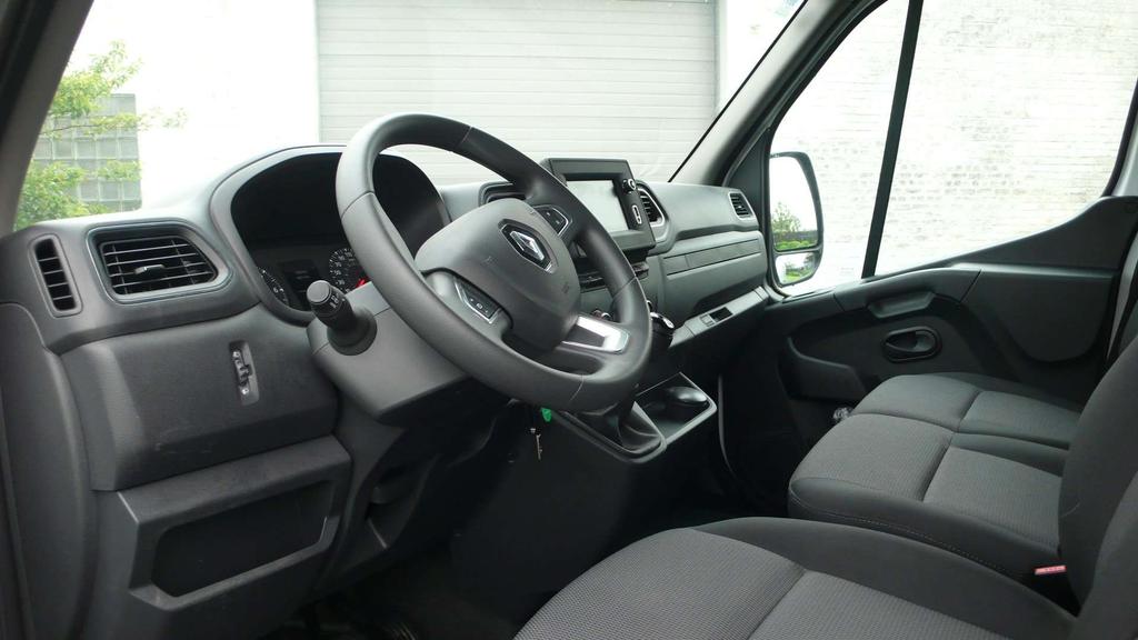 Renault Master L2H2 - 14028 km - als nieuw - 24700 euro+btw Garage Frank Mesure