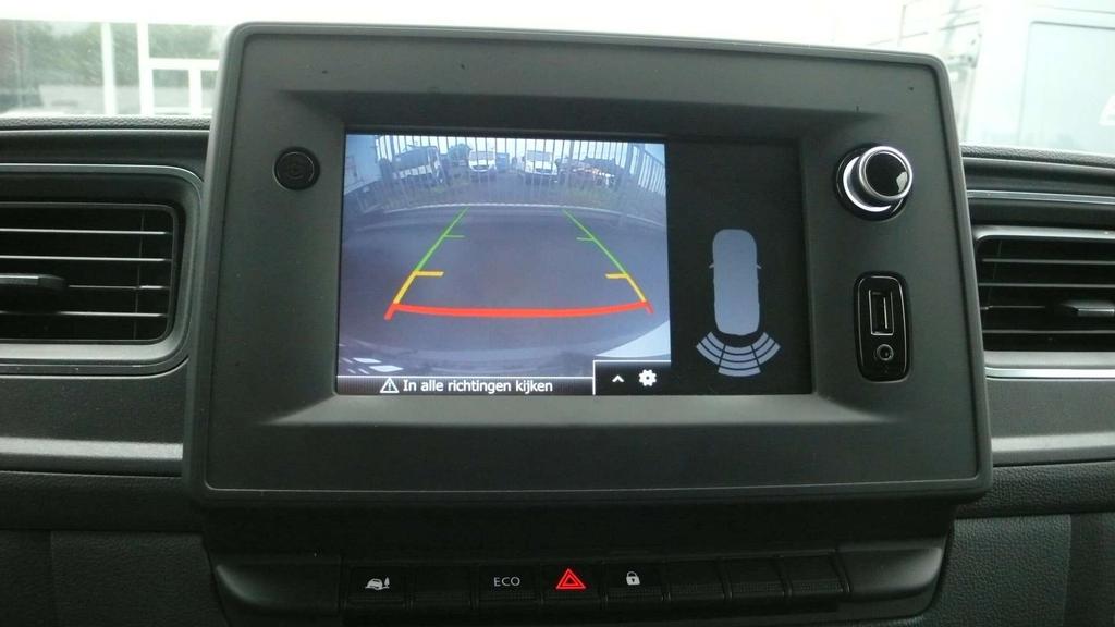 Renault Master L2H2 - 14028 km - als nieuw - 24700 euro+btw Garage Frank Mesure