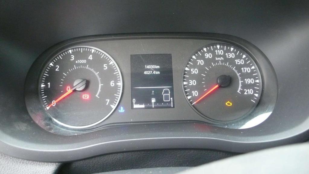 Renault Master L2H2 - 14028 km - als nieuw - 24700 euro+btw Garage Frank Mesure